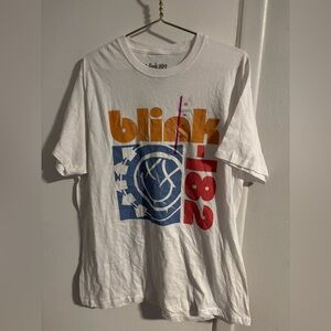 Blink-182 Graphic Band T-Shirt Men’s 2XL White Short Sleeve Cotton Tee
(379)
